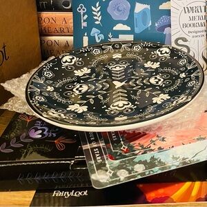 Fairyloot Exclusive The Bear And The Nightingale Collectible